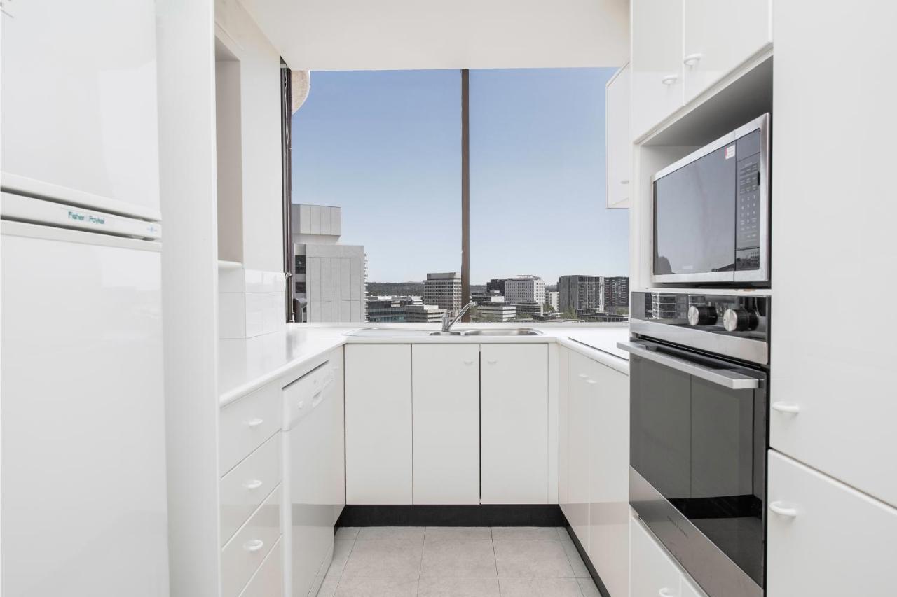 Breakfree Capital Tower Apartments Camberra Exterior foto