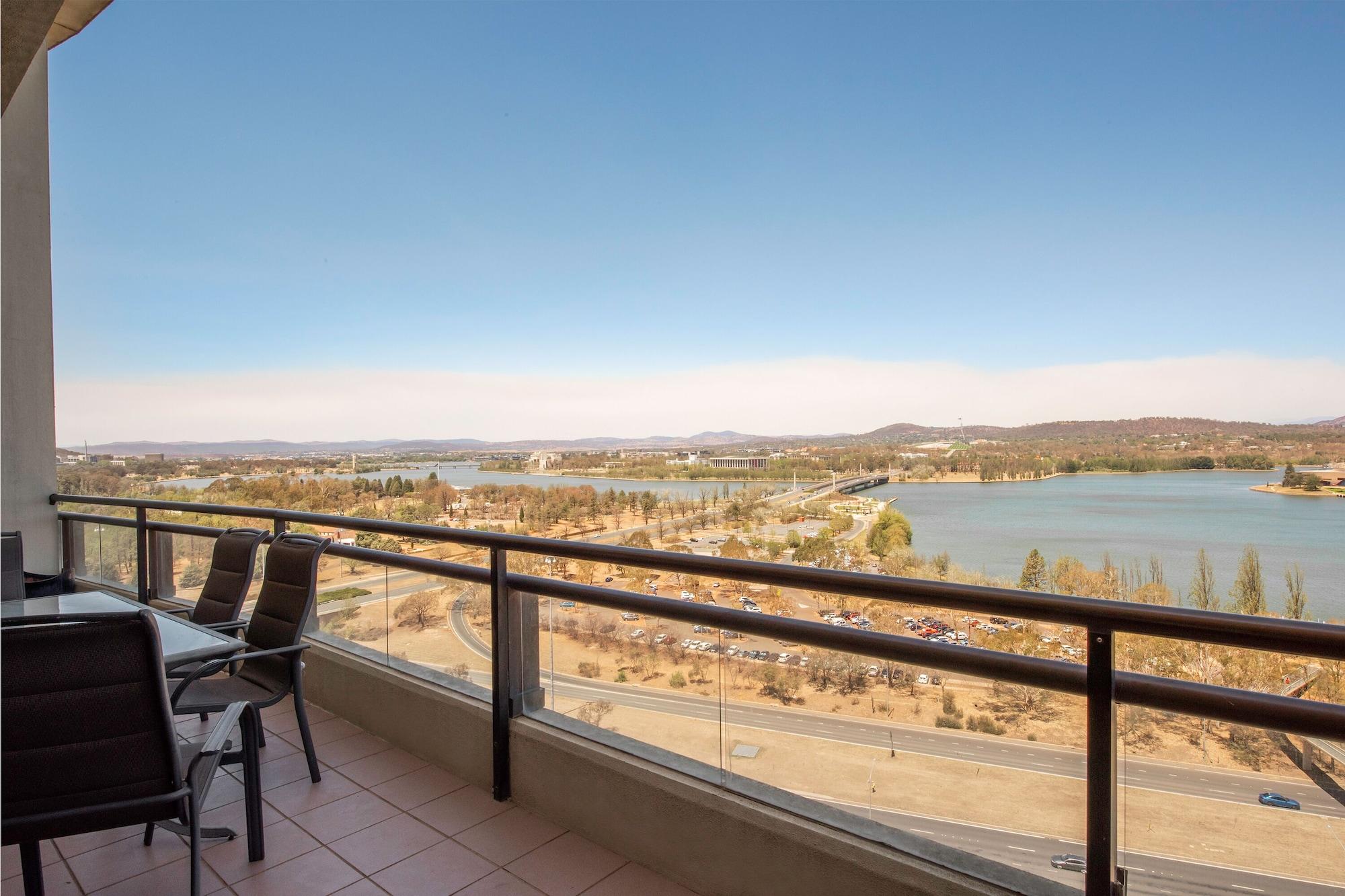 Breakfree Capital Tower Apartments Camberra Exterior foto