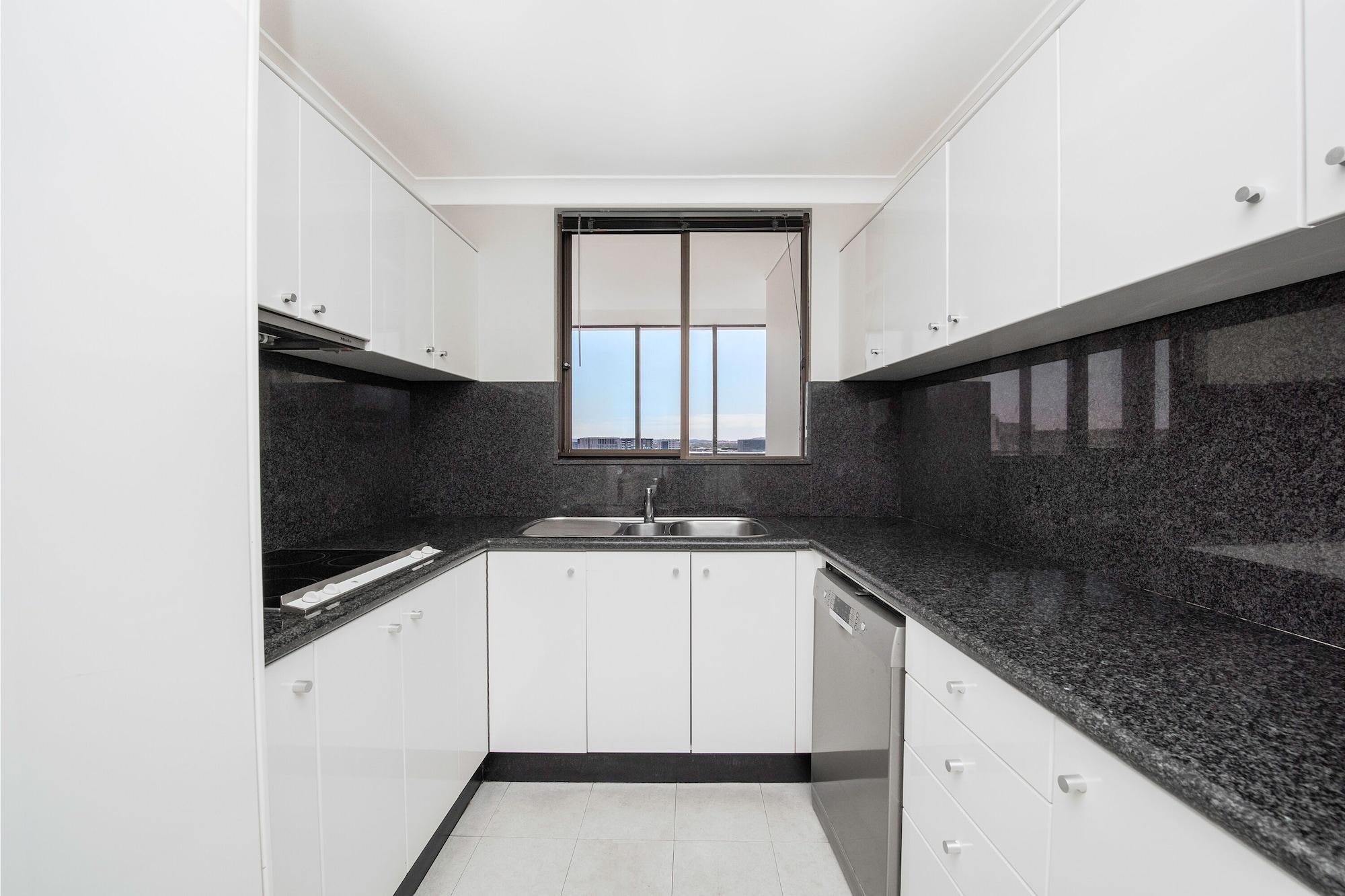 Breakfree Capital Tower Apartments Camberra Exterior foto