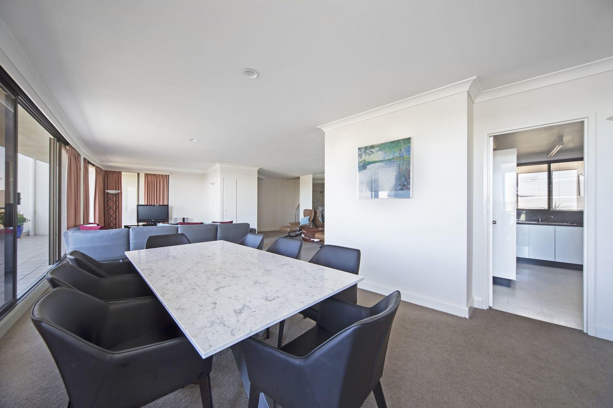 Breakfree Capital Tower Apartments Camberra Exterior foto