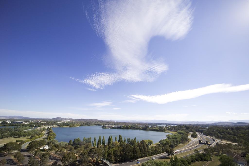 Breakfree Capital Tower Apartments Camberra Exterior foto