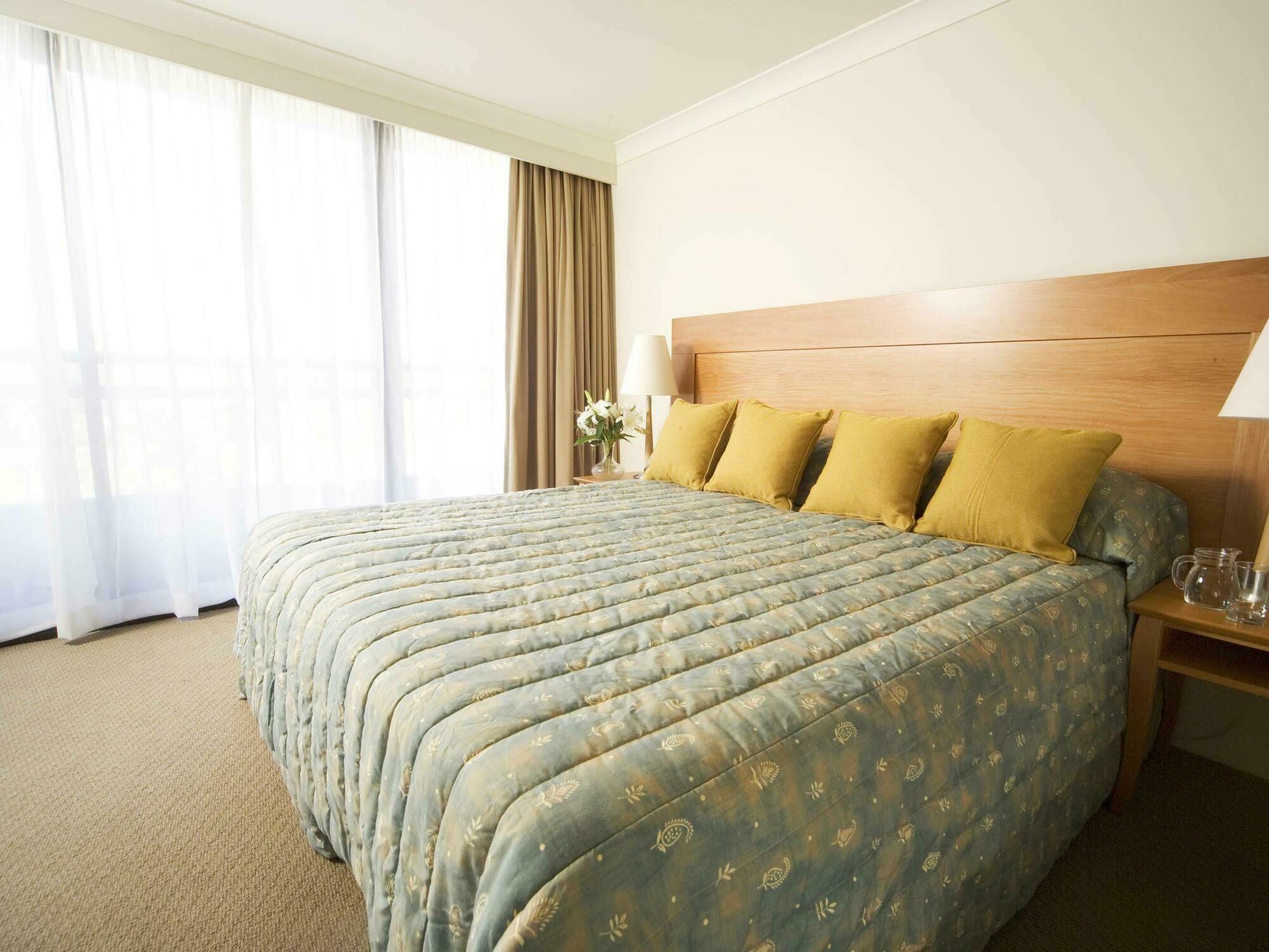 Breakfree Capital Tower Apartments Camberra Quarto foto